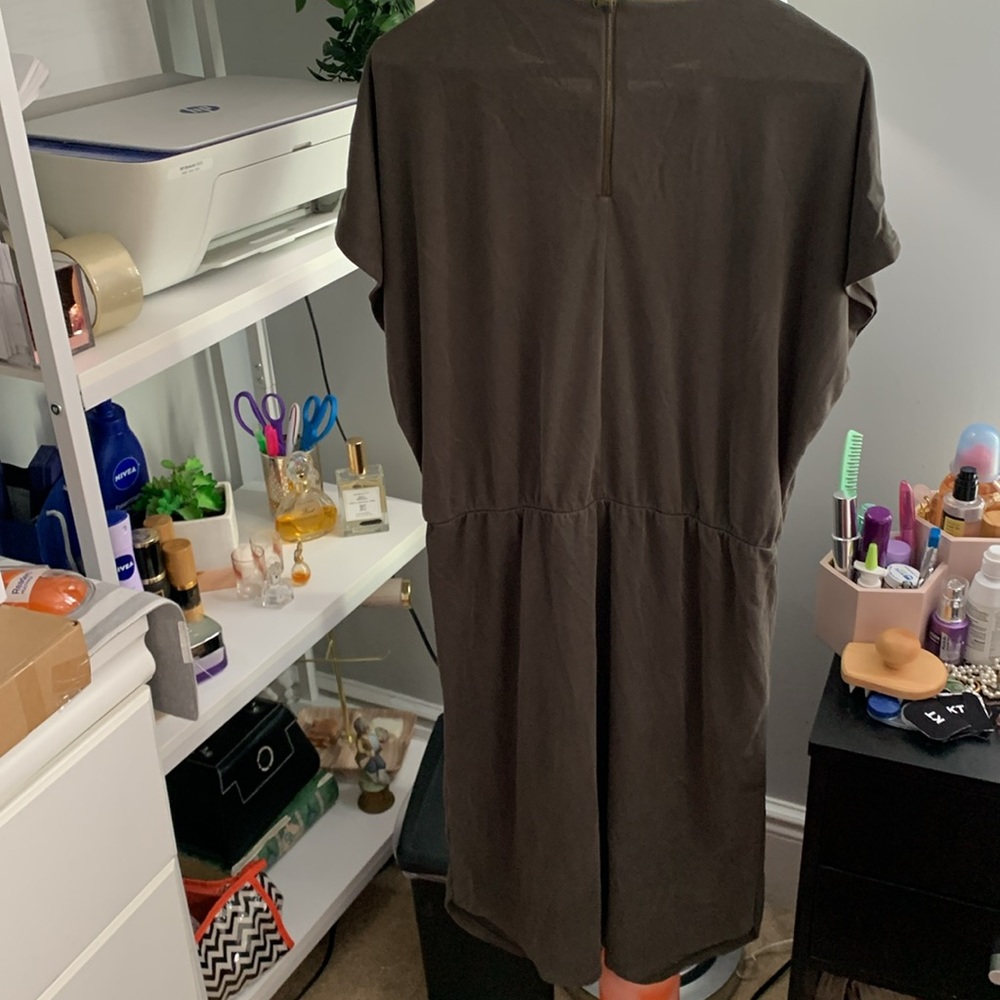 Dress - Picture 2 of 5